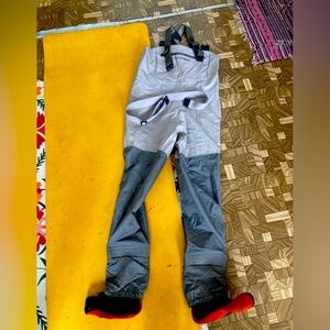 Simms Women small fishing Waders